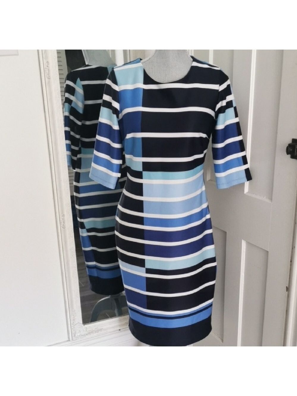 ENFOCUS STUDIO blue striped business casual 3/4 sleeve dress. Size 8